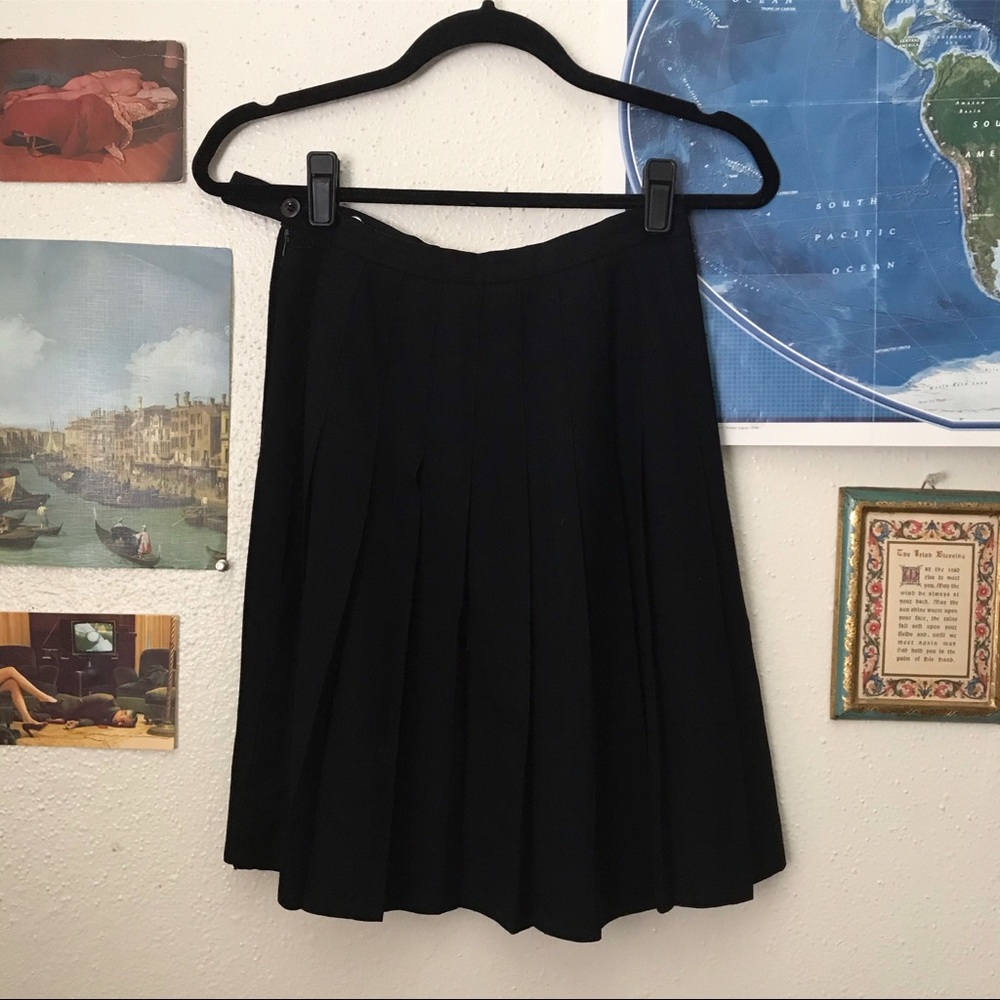✨SOLD✨ Pleated Wool Skirt